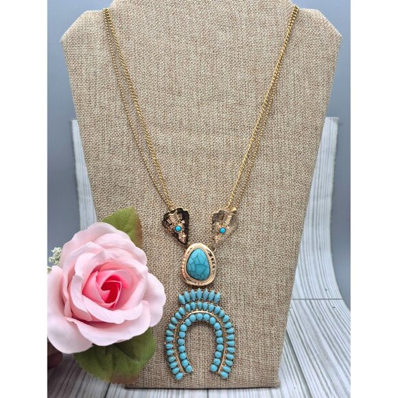 NWOT Gold Tone & Faux Turquoise Blue Horseshoe Arrowhead Necklace 26" Western - Picture 2 of 8
